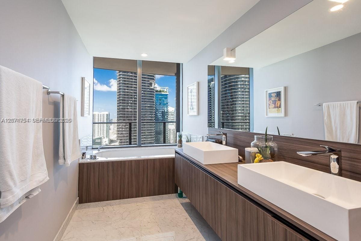1000 Brickell Plaza 3512 — photo 11