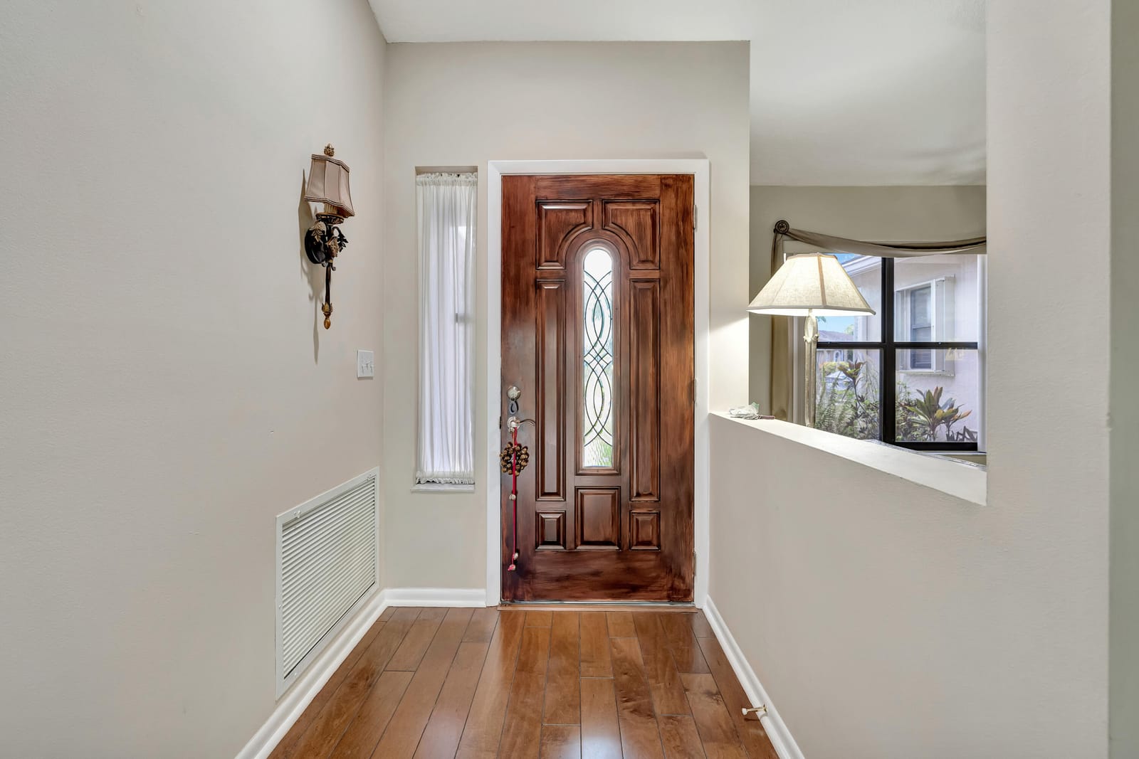 108 Lexington Drive — photo 2