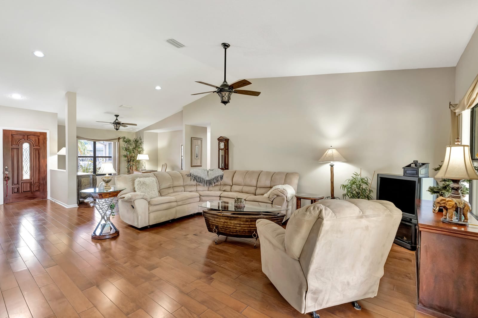 108 Lexington Drive — photo 5