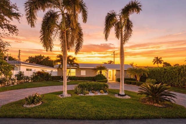 2511 NE 20th Avenue, Hillsboro Estates, Lighthouse Point, FL