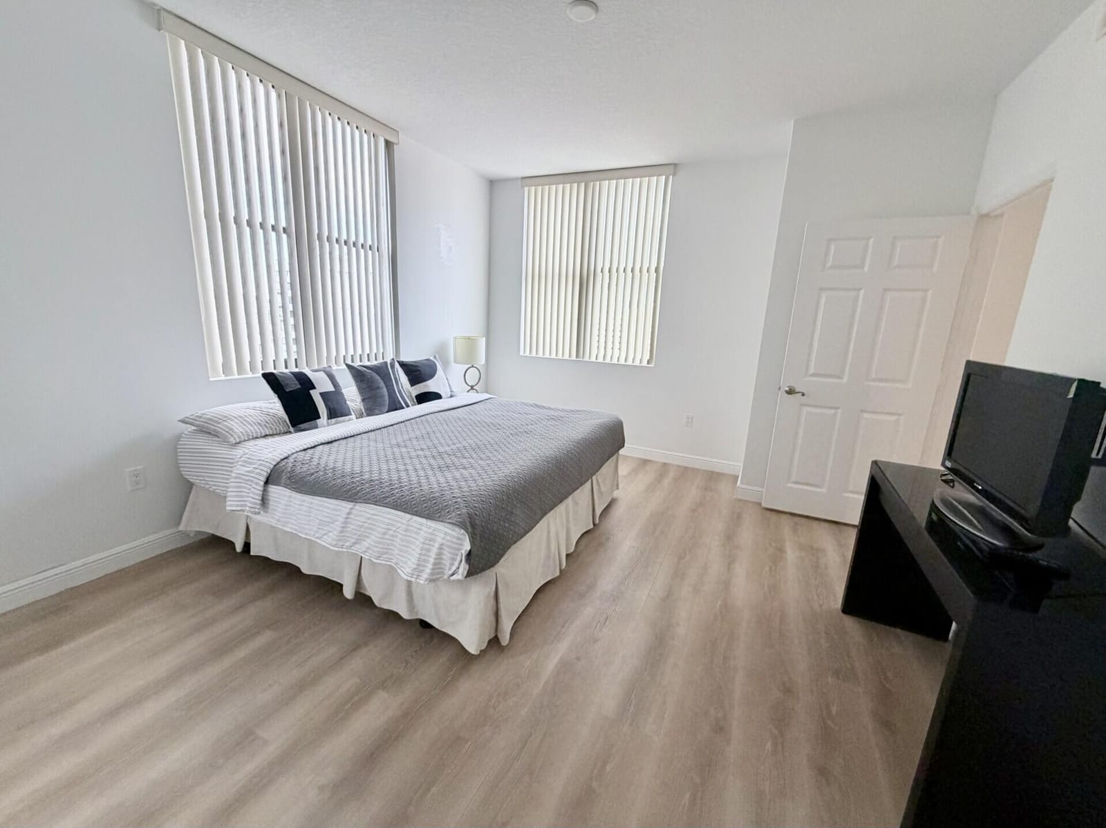 888 S Douglas Road 1015 — photo 10