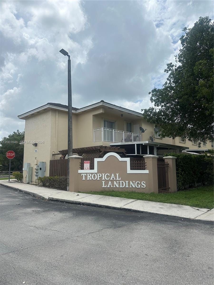 7380 NW 174th Terrace 204, Hialeah, FL 33015