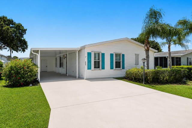3733 Pendula Circle, Port St. Lucie, FL 34952