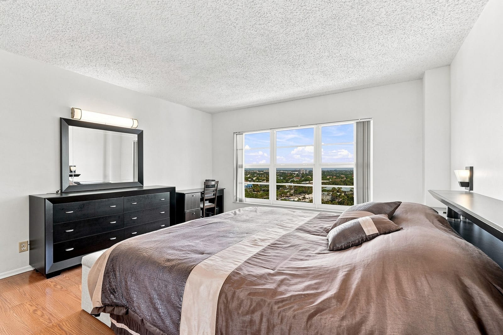 3750 Galt Ocean Drive 1108 — photo 4