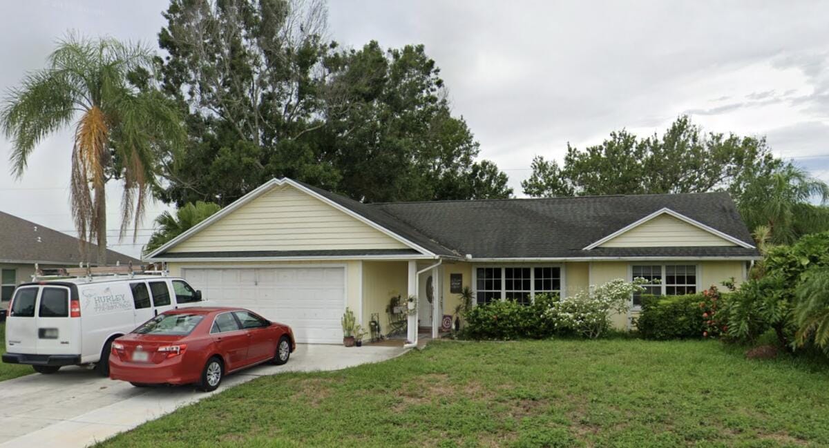 6809 NW Dragon Street, Port St. Lucie, FL 34983