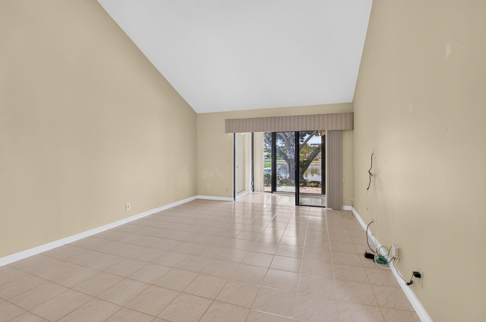 10884 LAKE FRONT Place, Boca Raton, FL 33498 photo 17