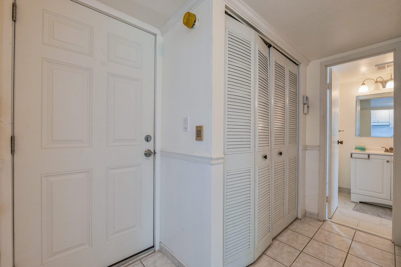 4851 NW 26th Court 336, Lauderdale Lakes, FL 33313 photo 14