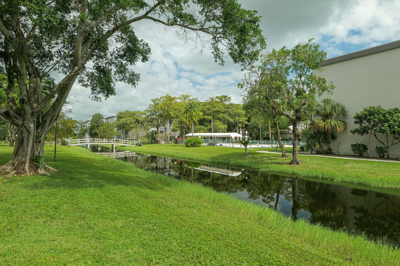 4851 NW 26th Court 336, Lauderdale Lakes, FL 33313 photo 28