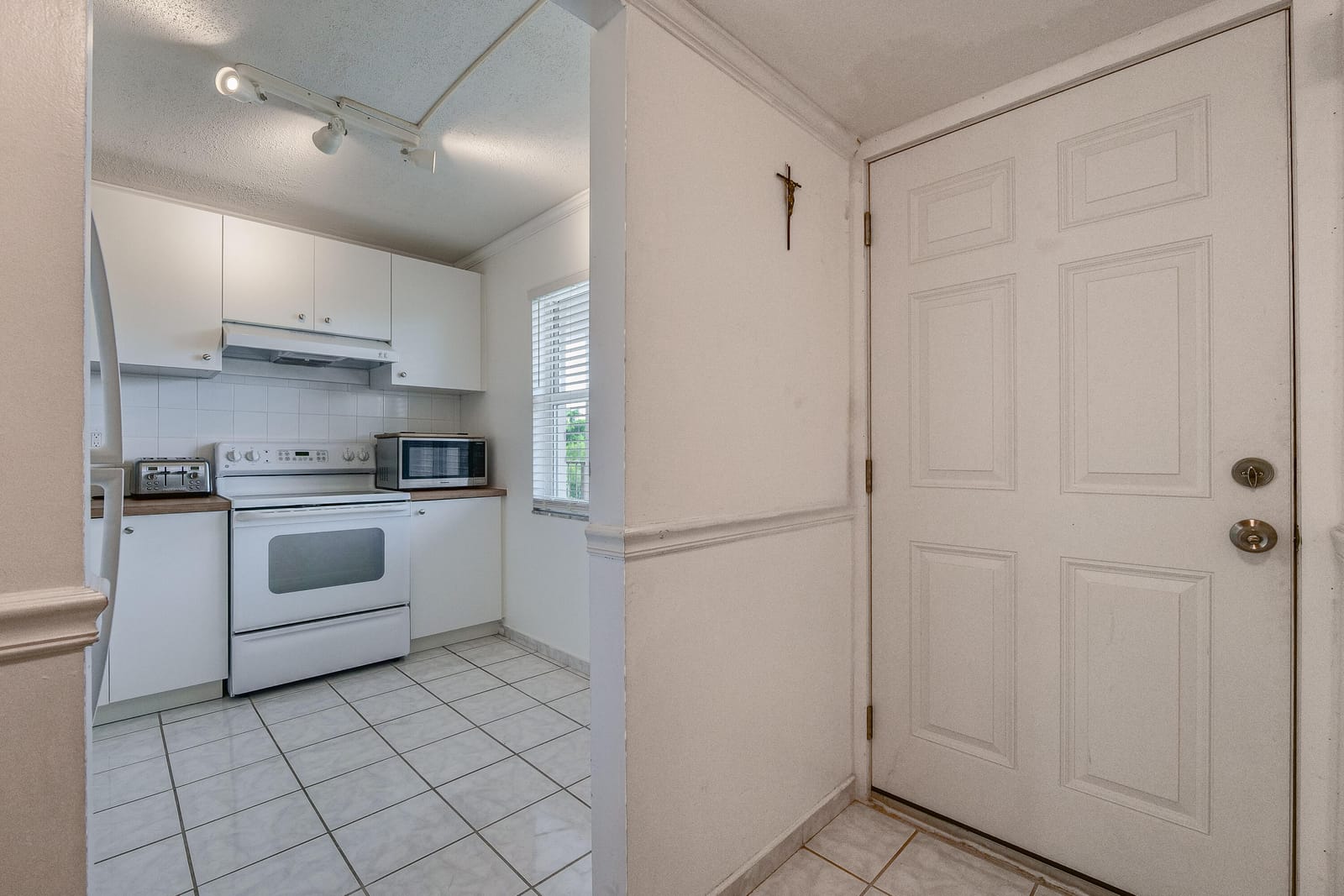4851 NW 26th Court 336 — photo 9