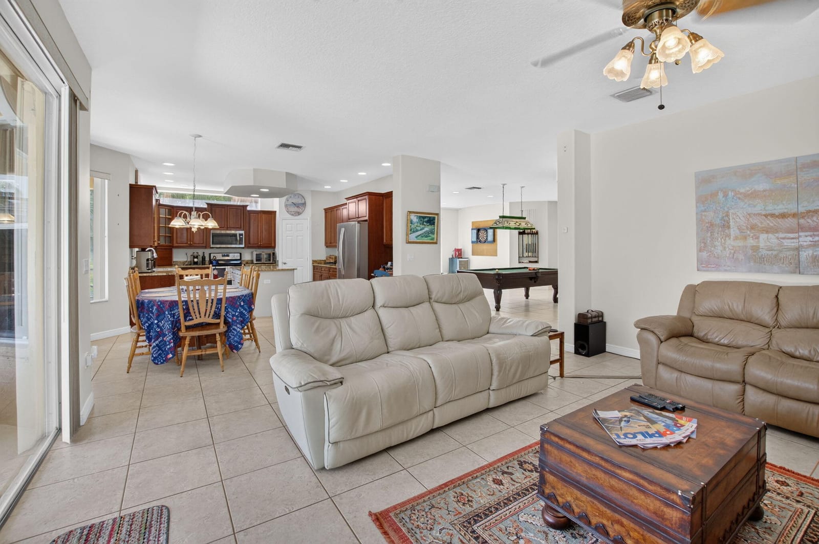 7541 DOWNWINDS Lane — photo 8