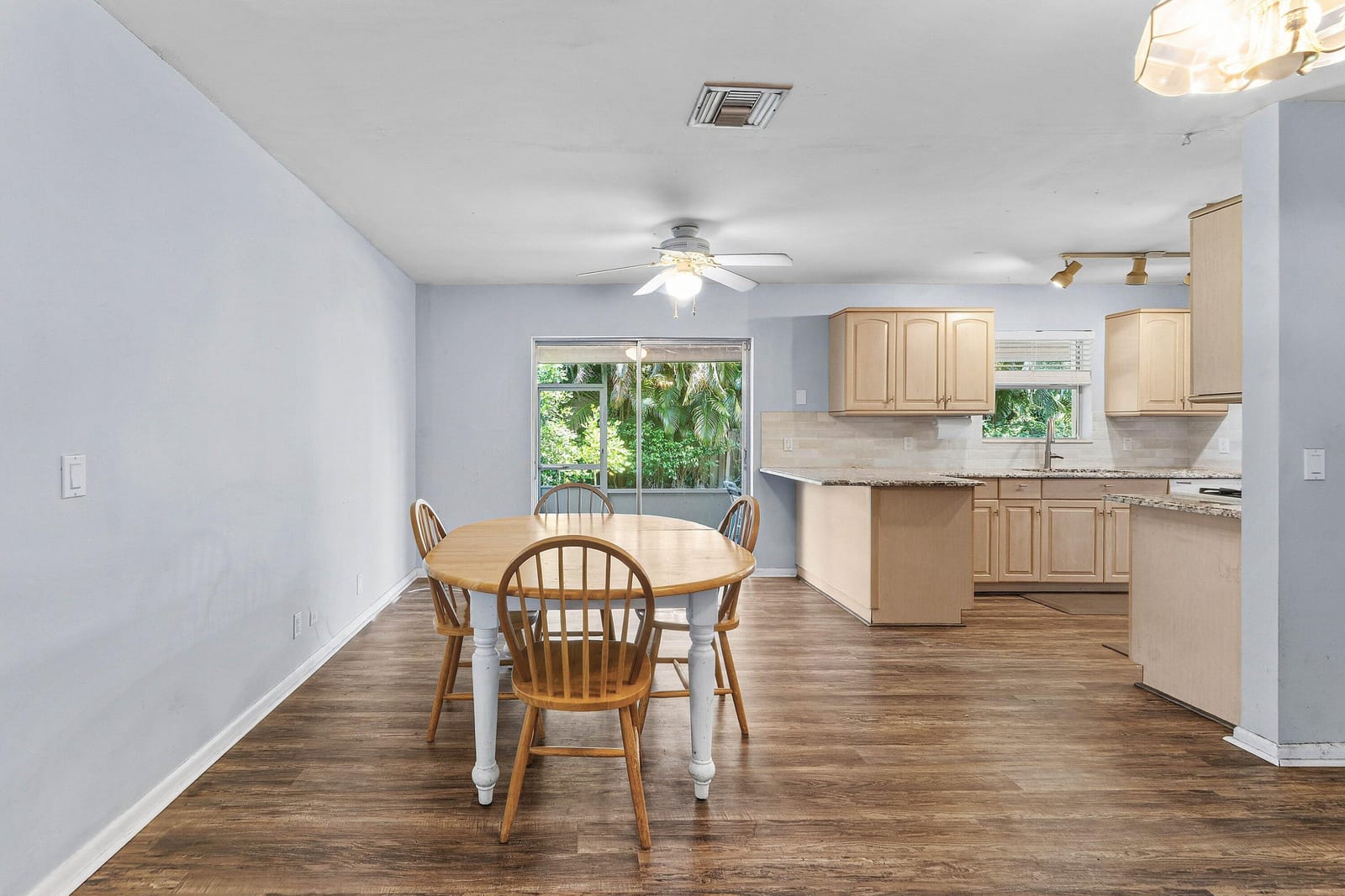 11592 Ficus Street — photo 5