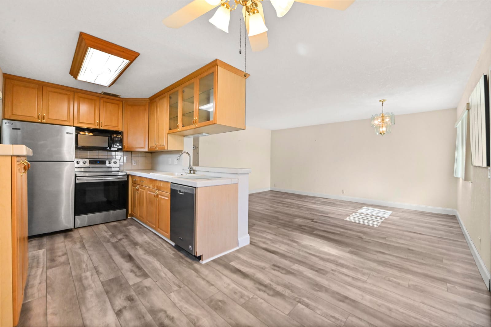 233 Monaco Boulevard E, Delray Beach, FL 33446 photo 2