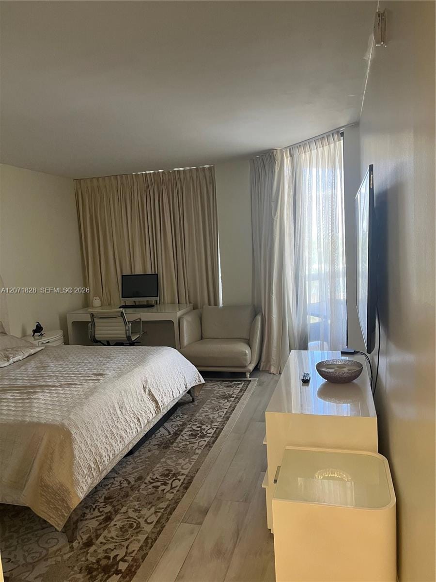 20191 E Country Club Drive 503 — photo 3