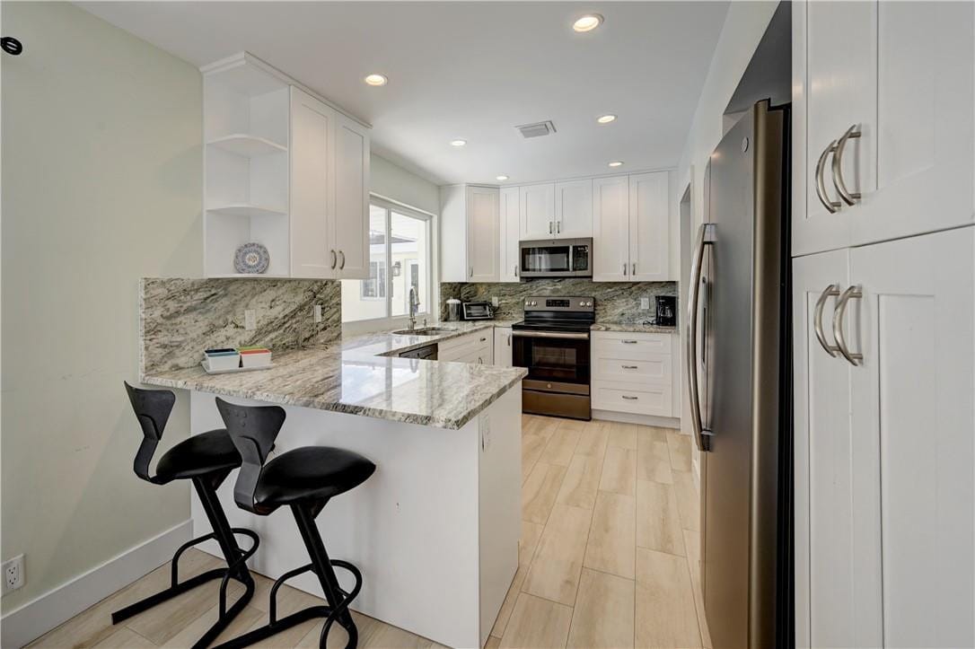 840 SW 7TH Street — photo 4