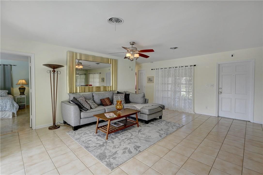 840 SW 7TH Street — photo 8