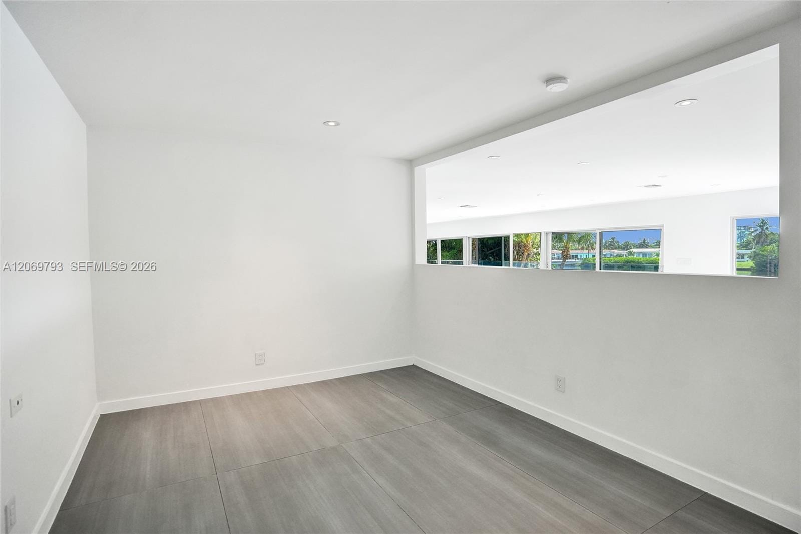 19231 NE 22nd Avenue, Miami, FL 33180 photo 16