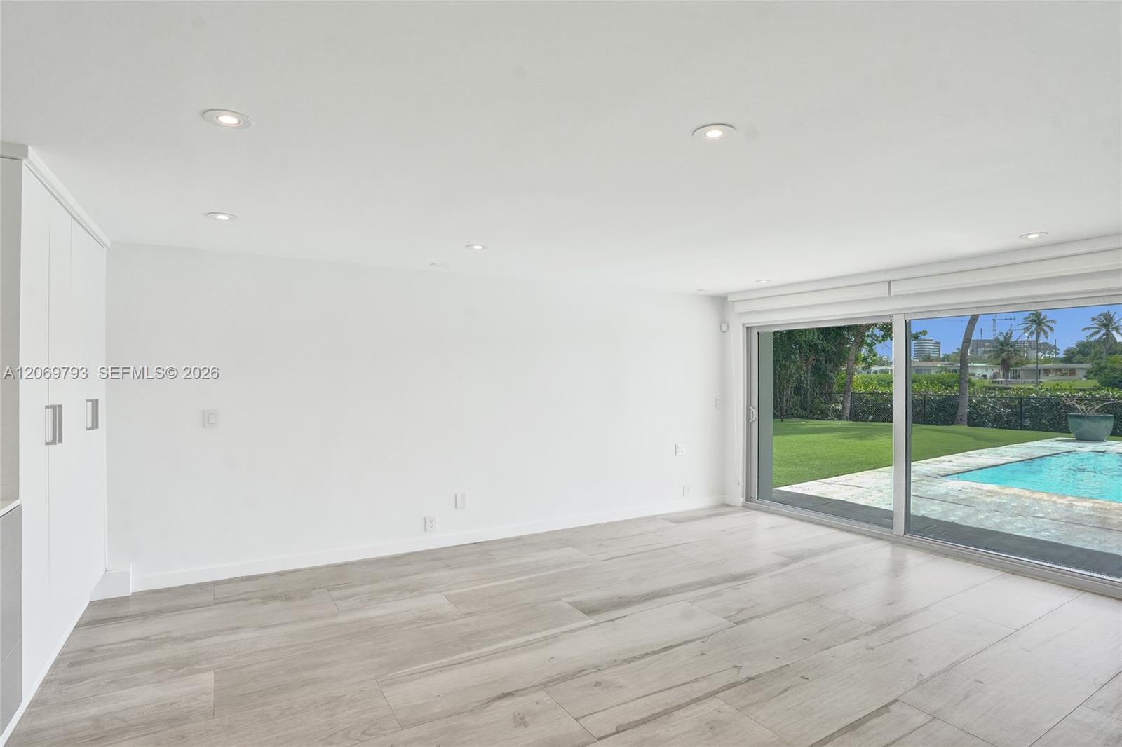 19231 NE 22nd Avenue, Miami, FL 33180 photo 25