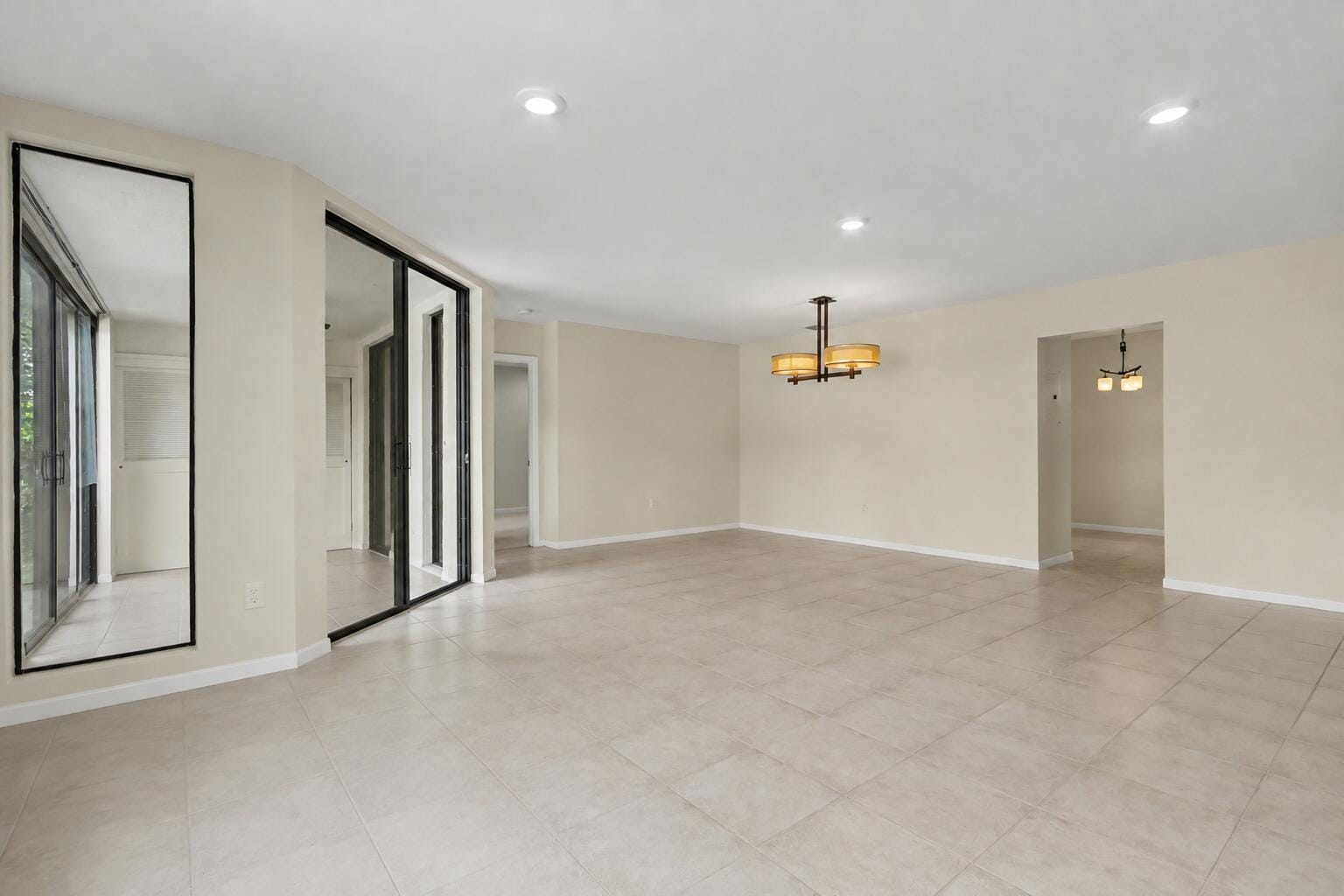 5136 FLORIA Drive H — photo 5