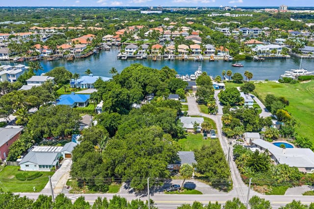 2030 MELODY Lane, Palm Beach Gardens, FL