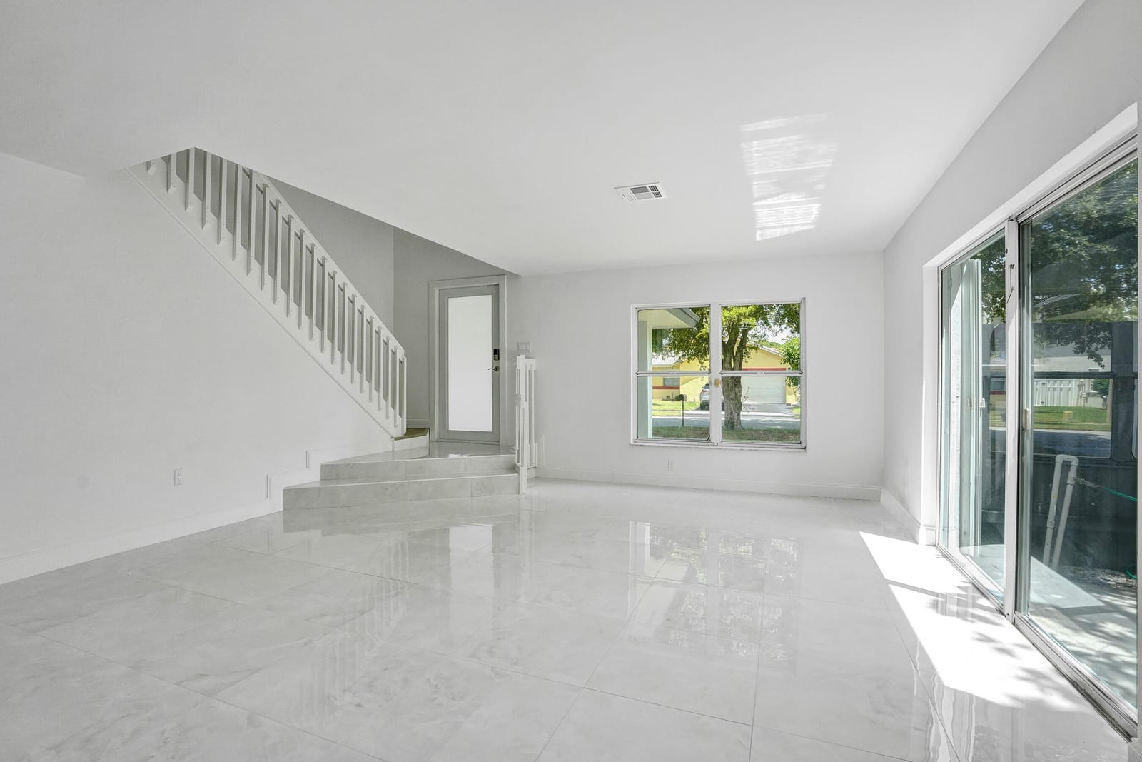 9740 SW 14TH Street, Pembroke Pines, FL 33025 photo 8