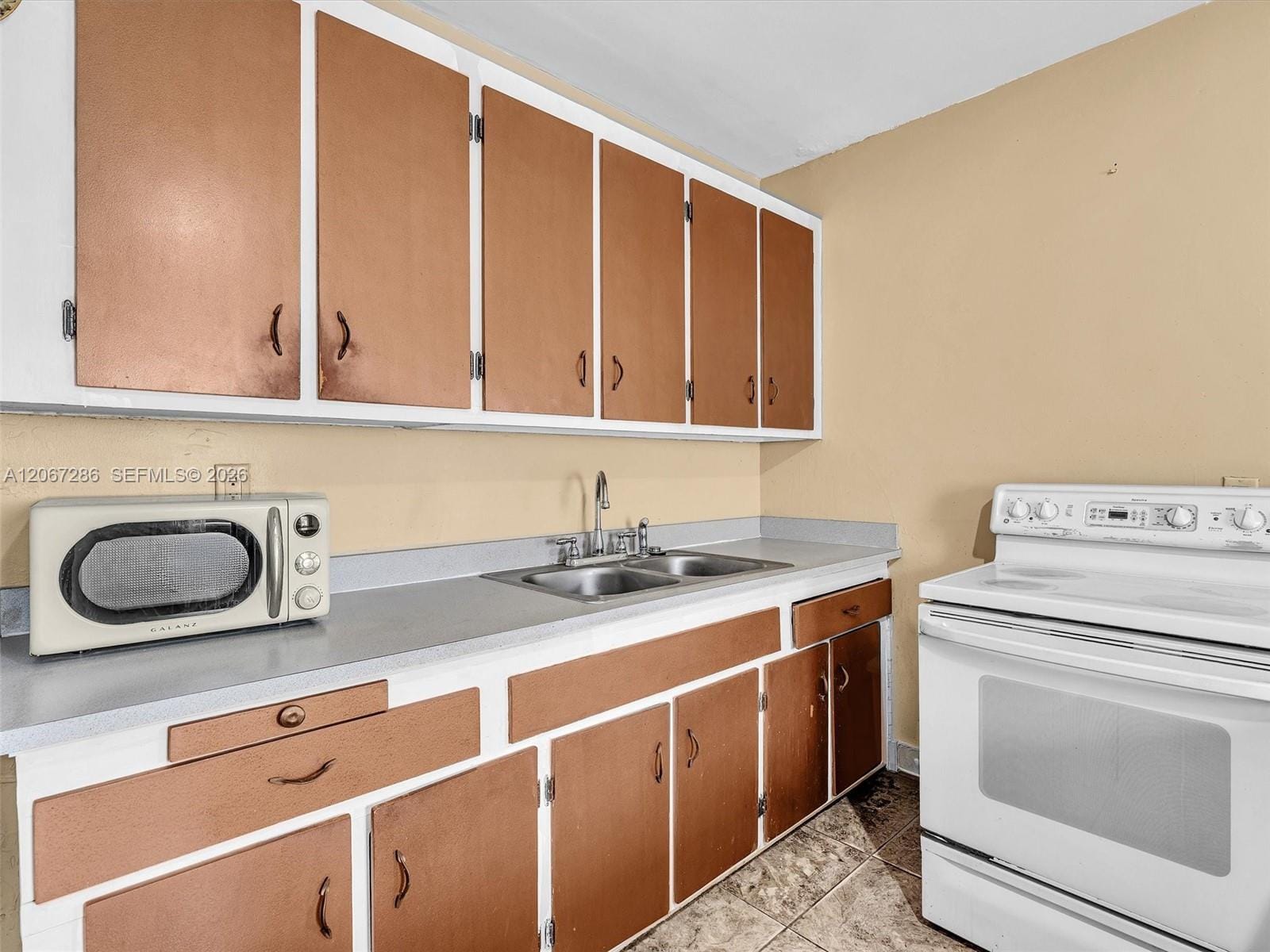 10 SW 72nd Avenue, Miami, FL 33144 photo 13
