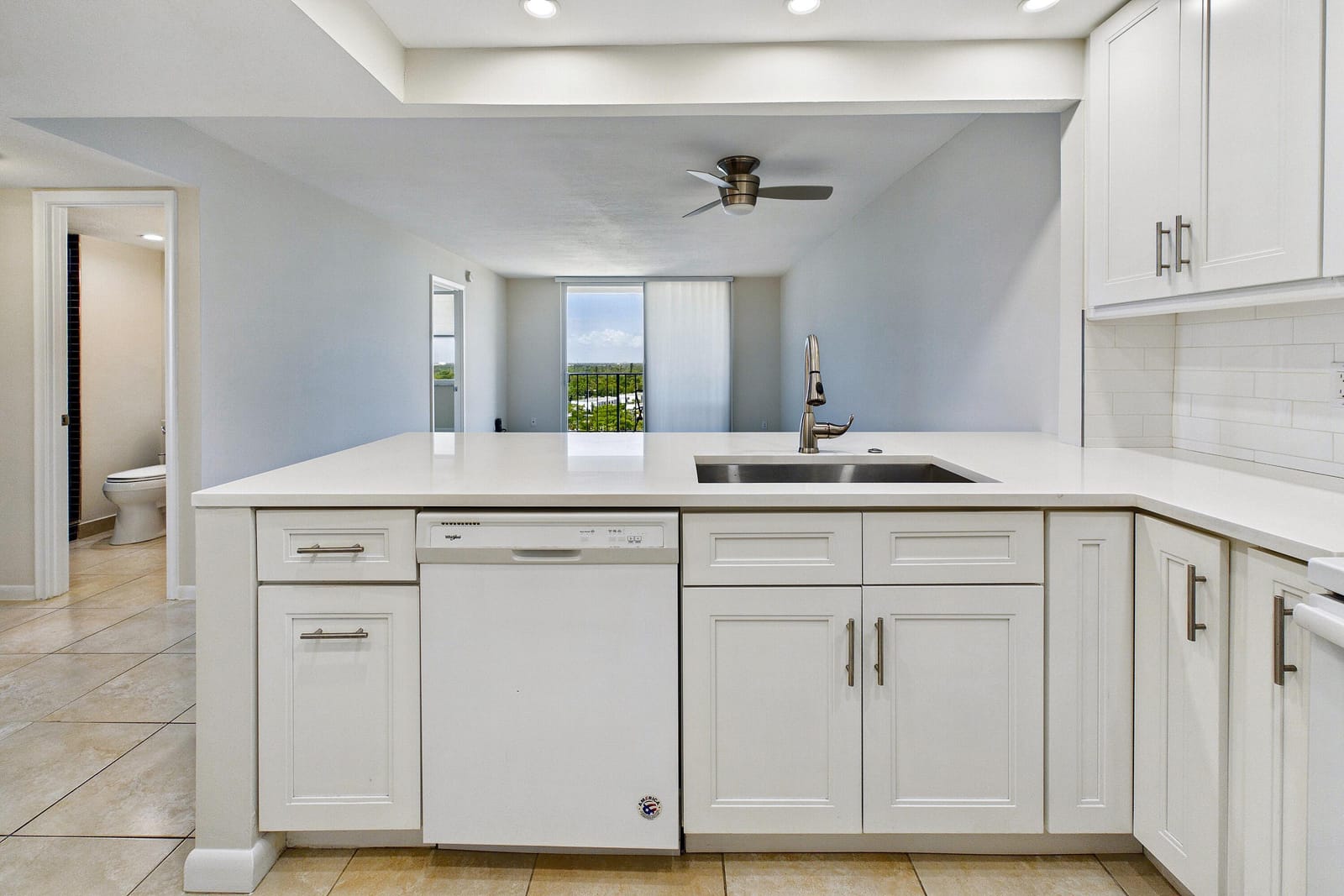 1800 N Andrews Avenue 12G — photo 5