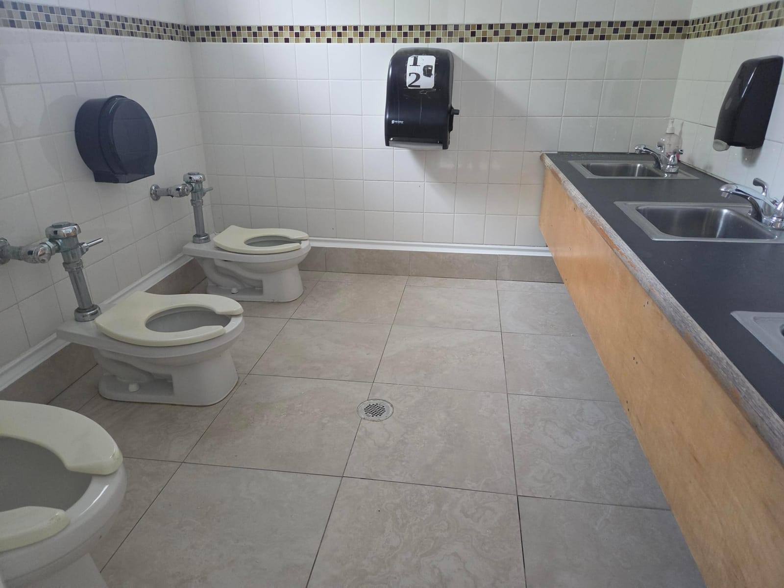 1100 NE 23RD Drive, Wilton Manors, FL photo 17