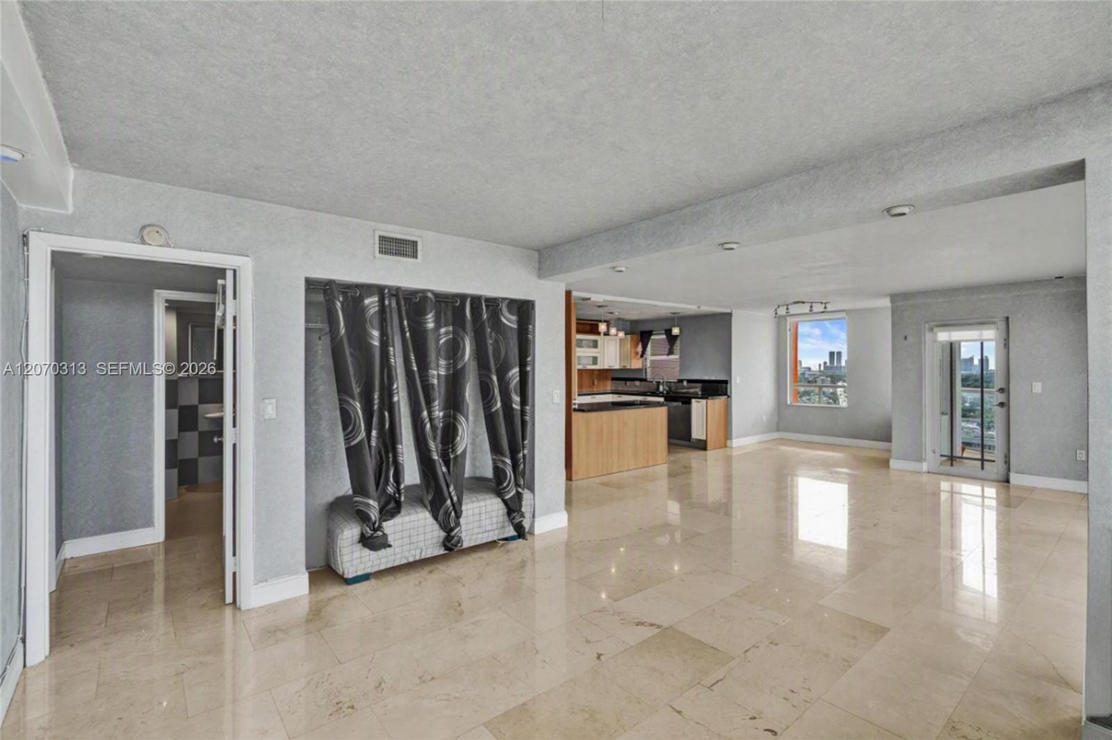 1351 NE Miami Gardens Drive PH15E, Miami, FL 33179 photo 18