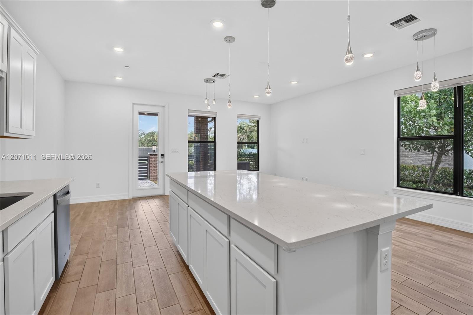 771 NW 84th Terrace — photo 3