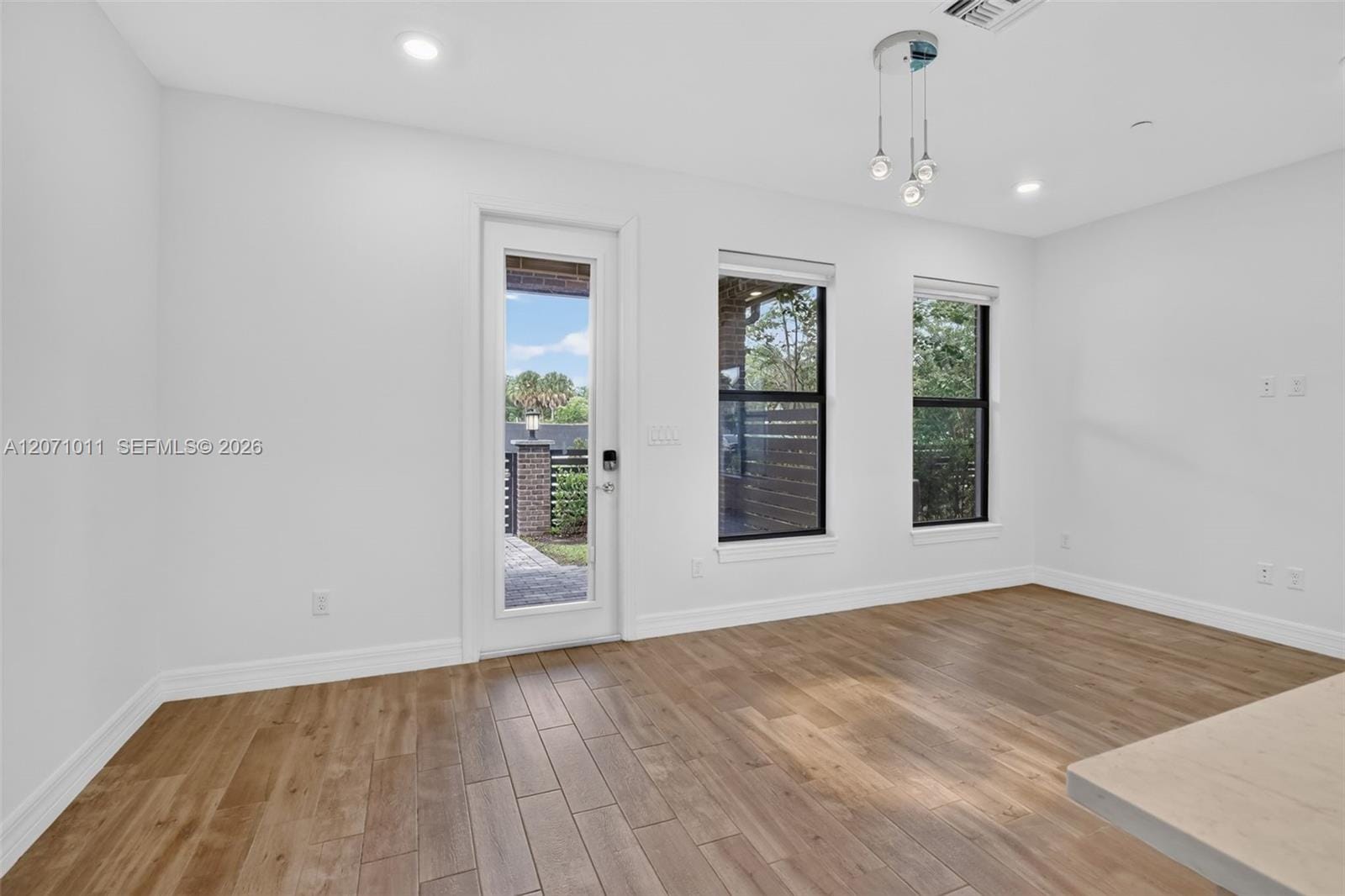 771 NW 84th Terrace — photo 8