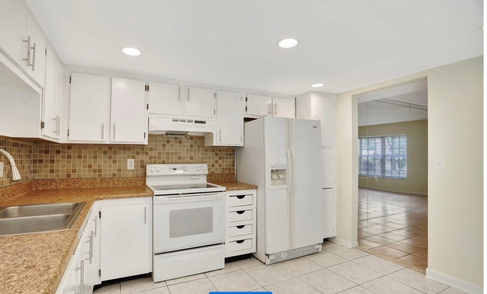 3056 Riverside Drive c6 — photo 12