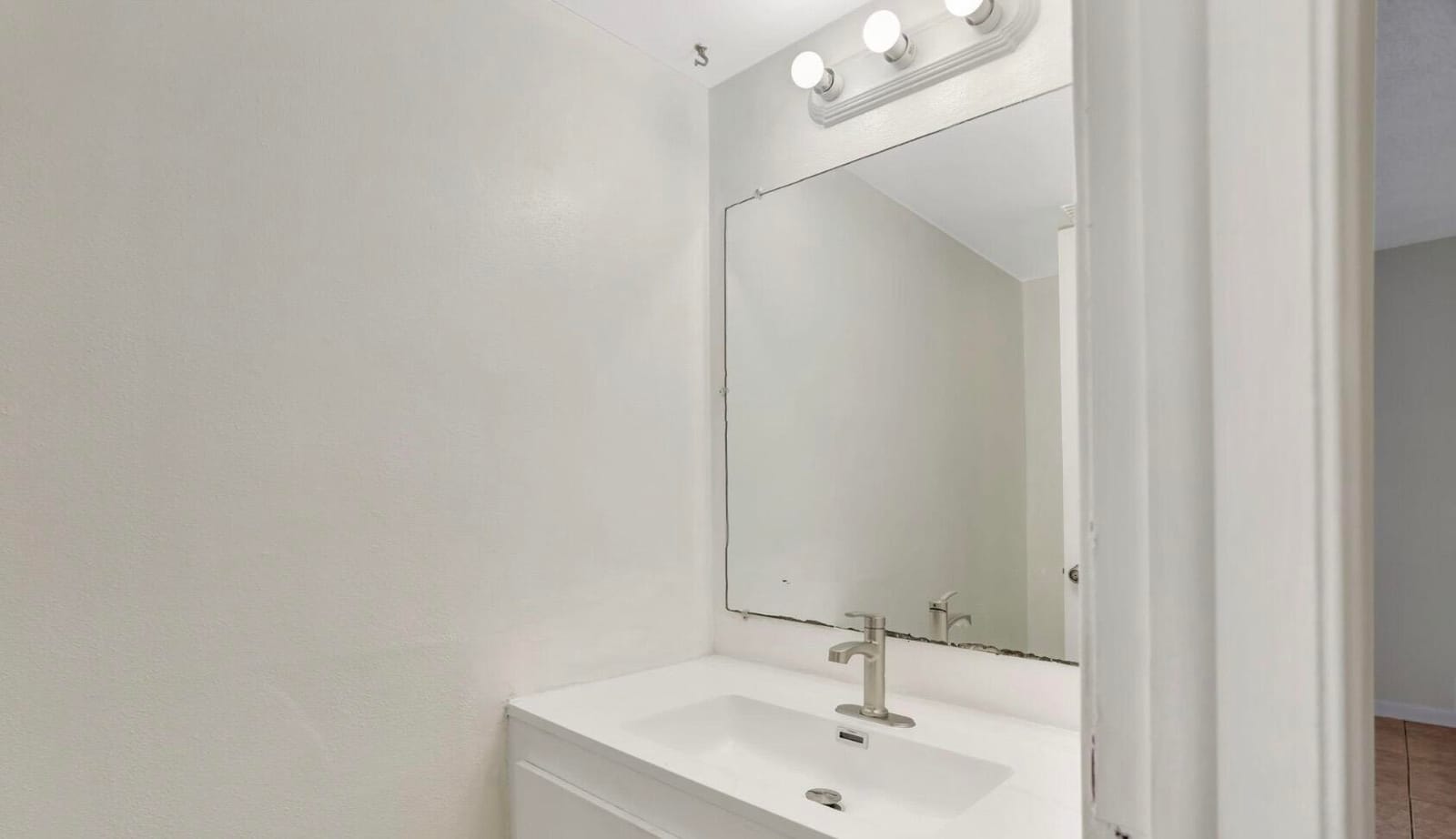3056 Riverside Drive c6 — photo 9