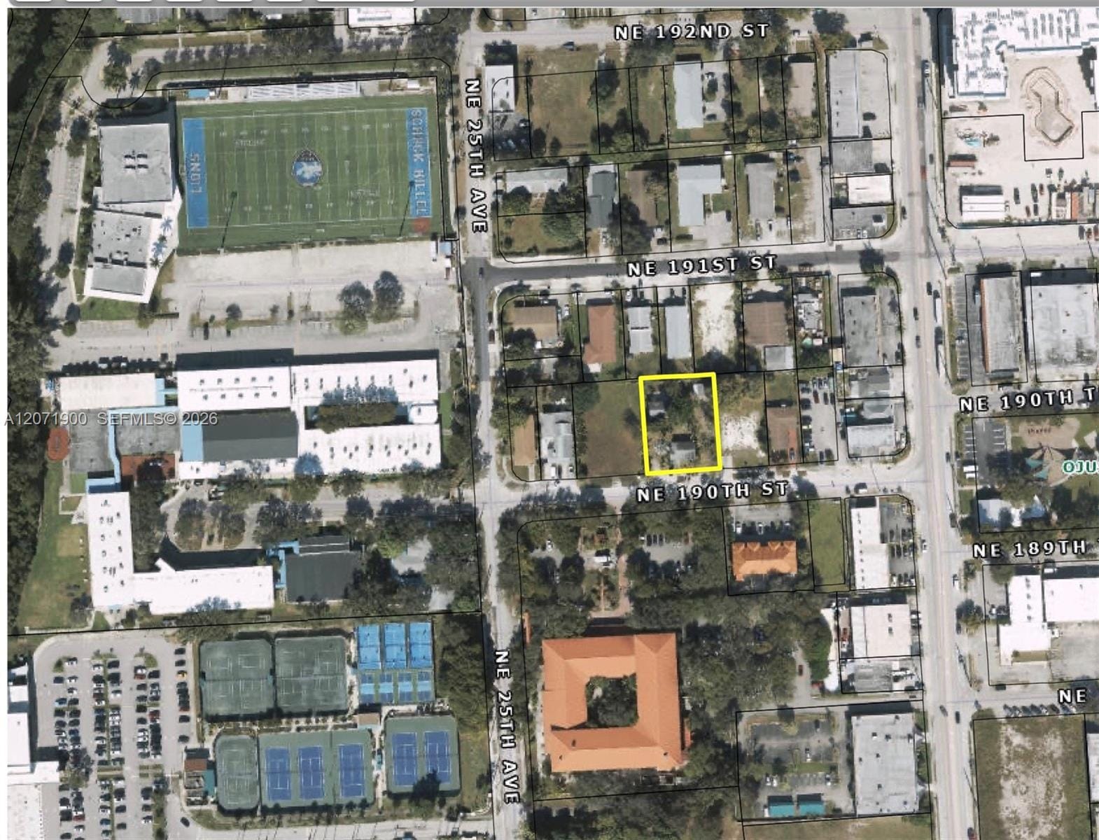 2549 NE 190th Street, Miami, FL 33180 photo 3