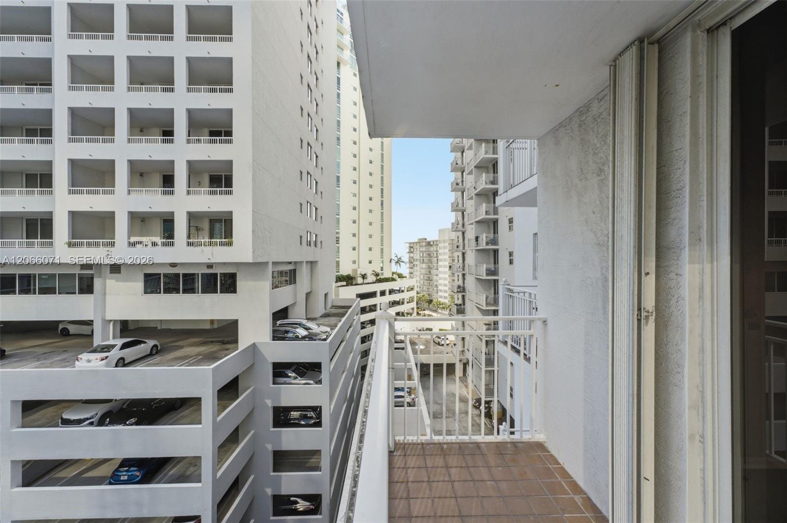 185 SE 14th Terrace 1010, Miami, FL 33131 photo 26