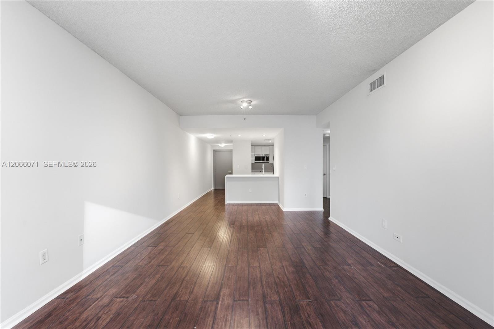 185 SE 14th Terrace 1010 — photo 6