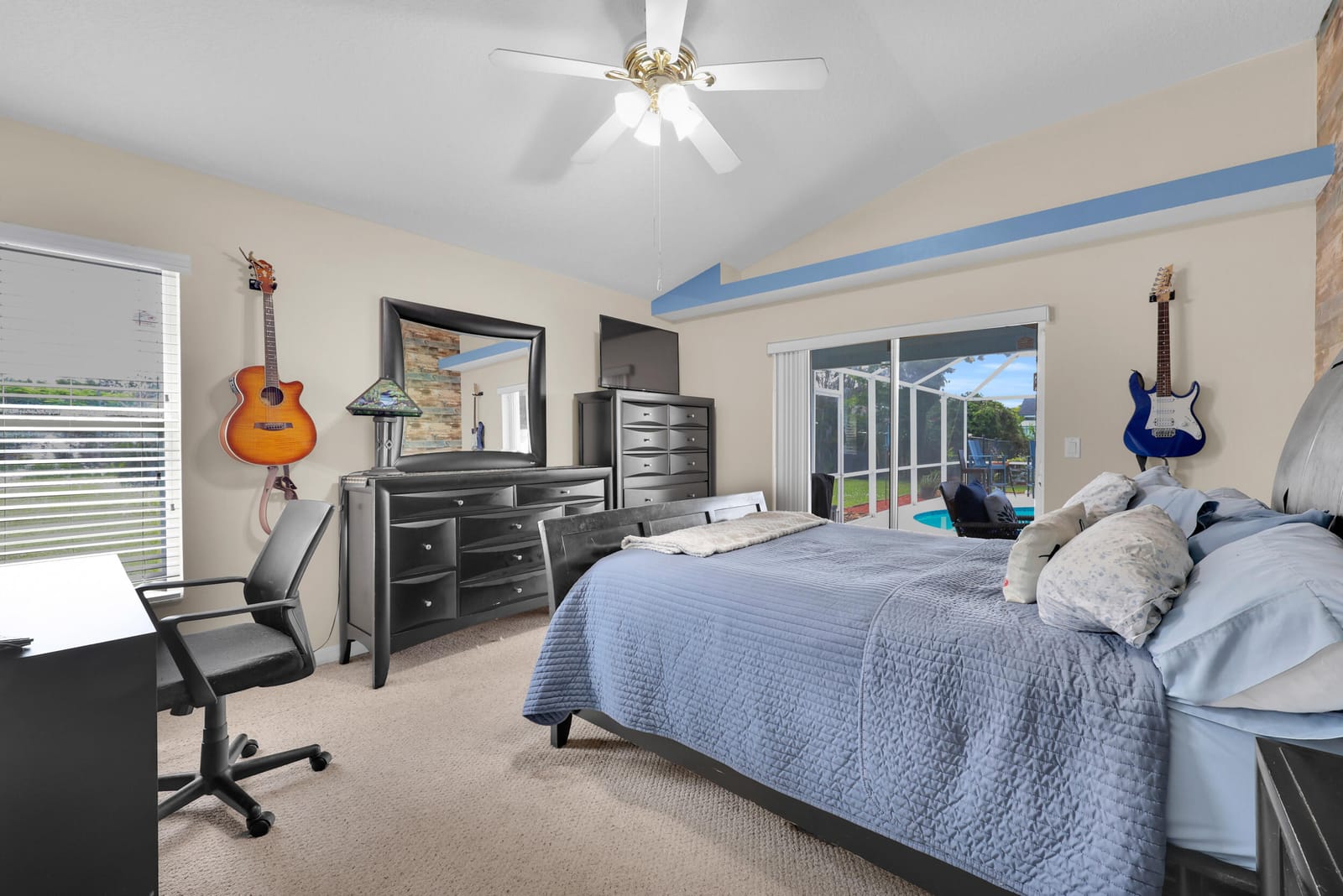 398 SE Bayview Terrace, Port St. Lucie, FL 34983 photo 17