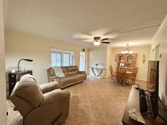131 LAKE PINE Circle D-1, sold in Pine Ridge South, Greenacres, FL
