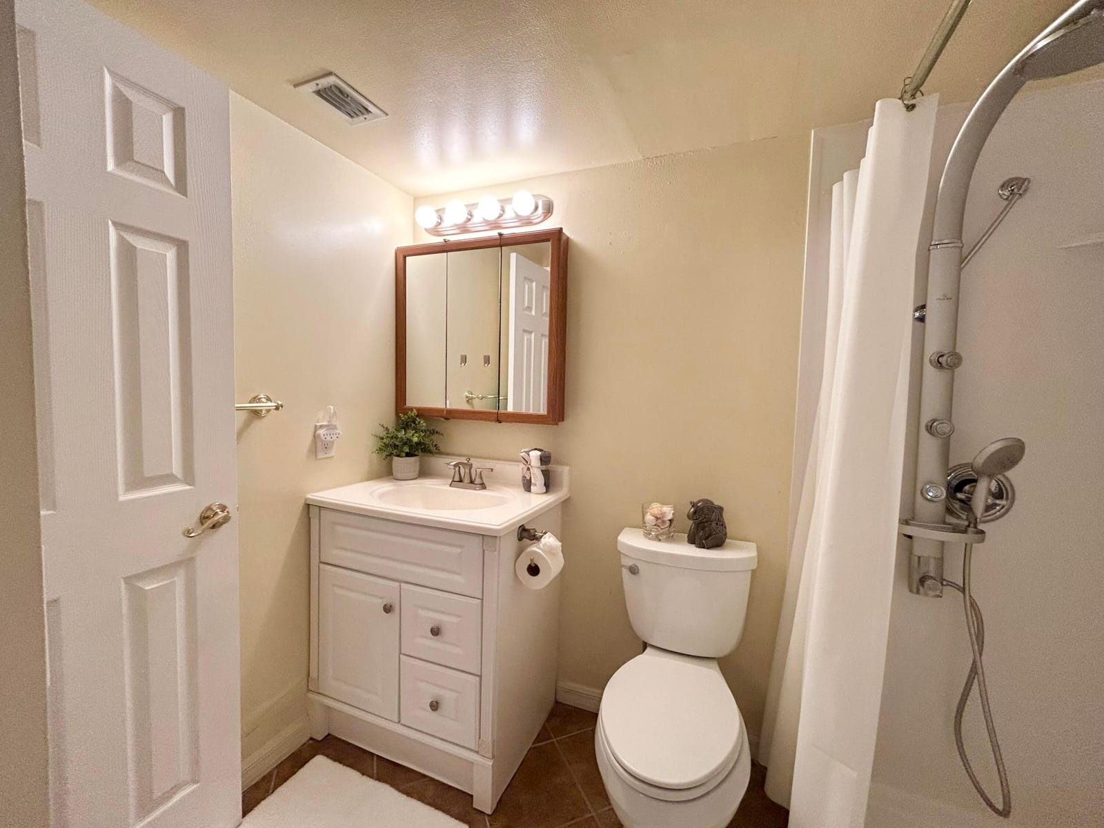 131 LAKE PINE Circle D-1, Greenacres, FL 33463 photo 17