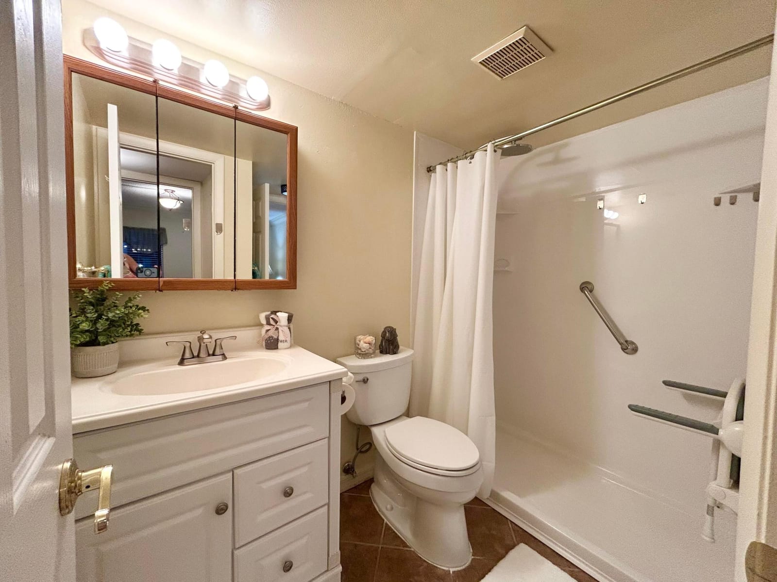 131 LAKE PINE Circle D-1, Greenacres, FL 33463 photo 5