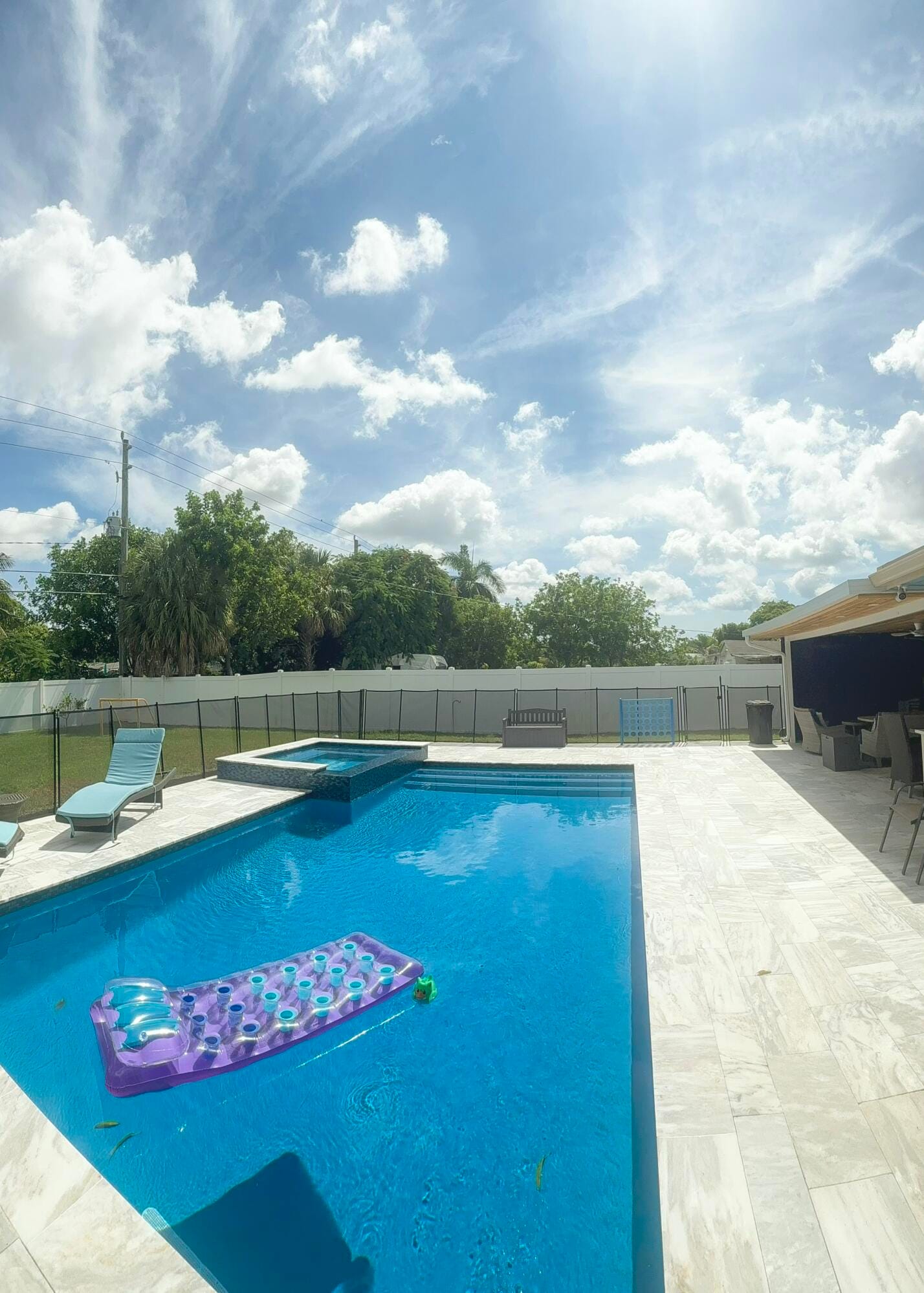 631 NW 39th Street — photo 2