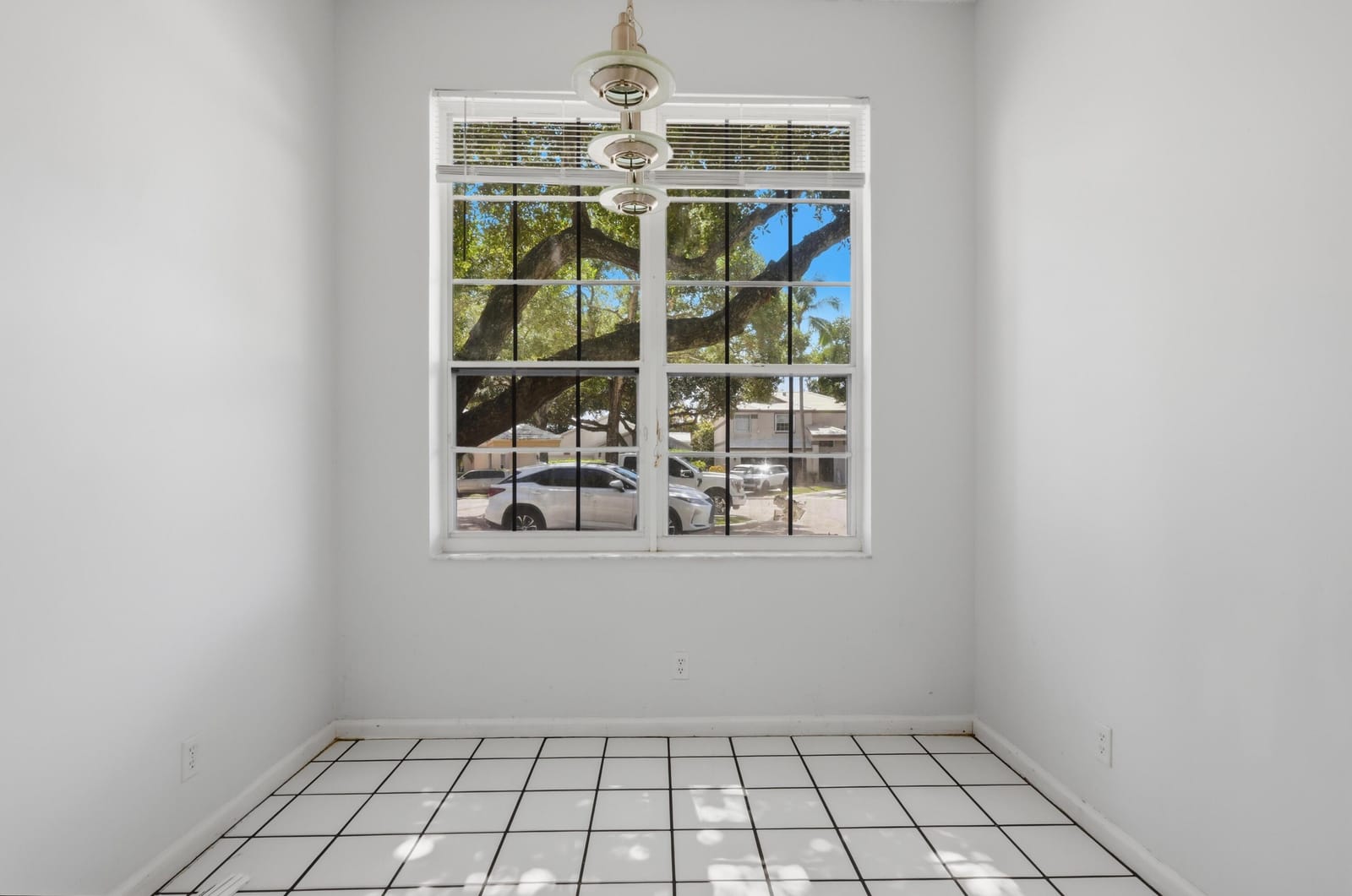 9516 NW 8TH Circle — photo 11