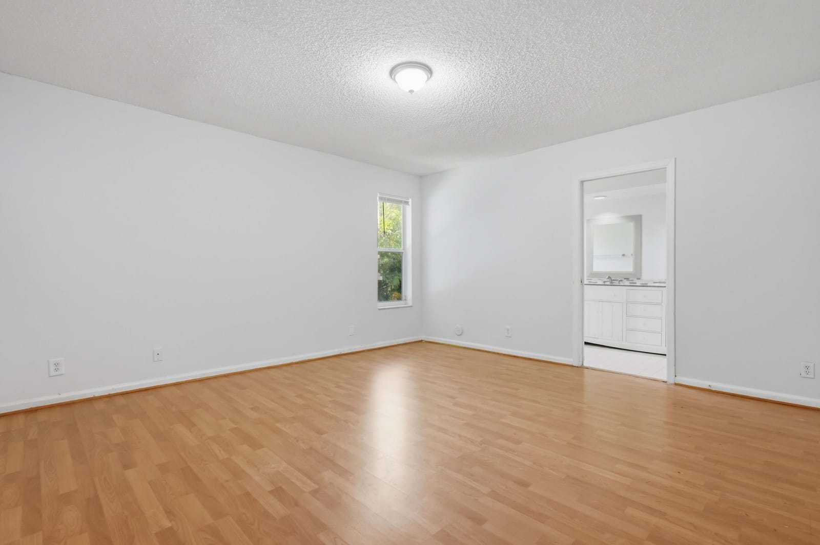 9516 NW 8TH Circle, Plantation, FL 33324 photo 15