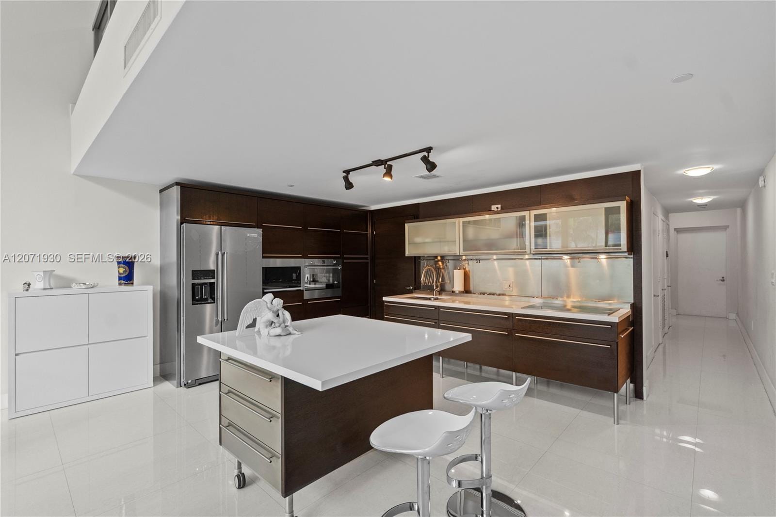 6000 Collins Avenue 336 — photo 12