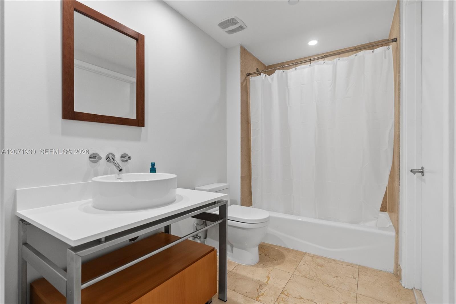 6000 Collins Avenue 336 — photo 8