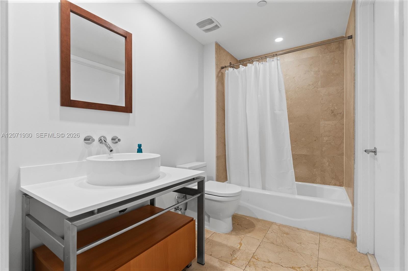 6000 Collins Avenue 336 — photo 9