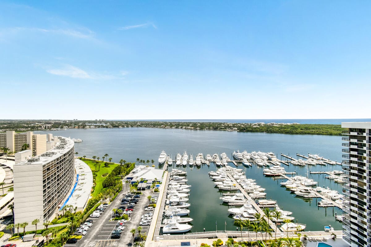 123 LAKESHORE Drive PH45 — photo 2