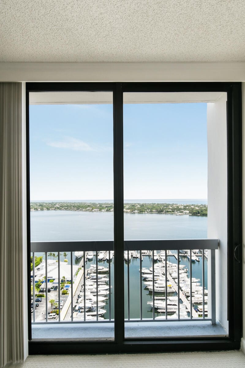 123 LAKESHORE Drive PH45, North Palm Beach, FL 33408 photo 14