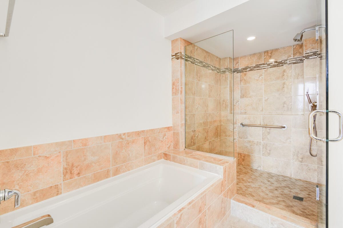 123 LAKESHORE Drive PH45, North Palm Beach, FL 33408 photo 16