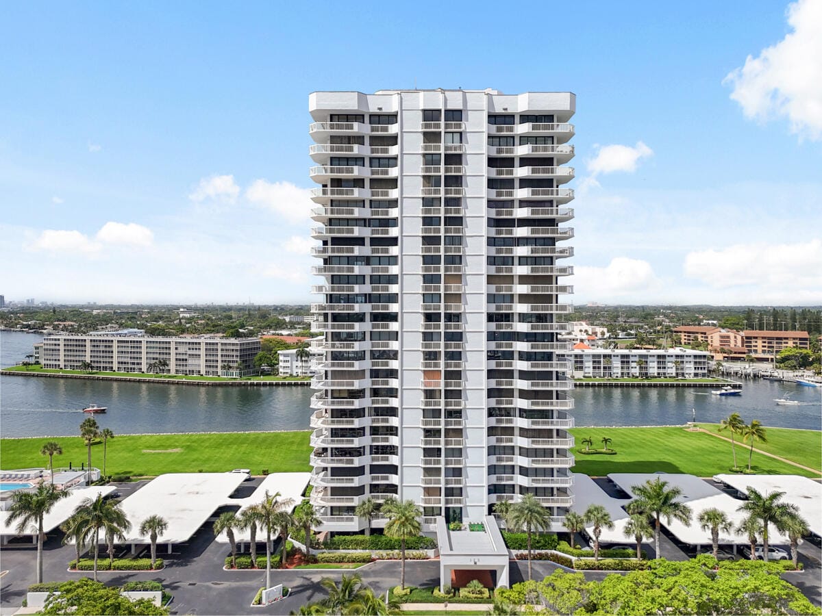 123 LAKESHORE Drive PH45 — photo 3