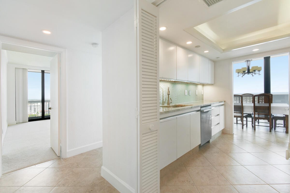 123 LAKESHORE Drive PH45, North Palm Beach, FL 33408 photo 28